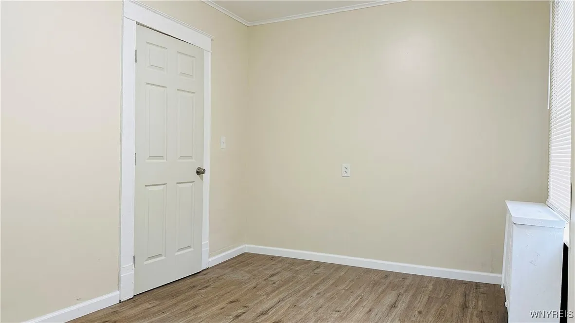 701 Cedar Avenue, Niagara Falls, New York 14301, Niagara Falls, New York 14301, 4 Bedrooms Bedrooms, 8 Rooms Rooms,1 BathroomBathrooms,Residential,For Sale,701 Cedar Avenue, Niagara Falls, New York 14301,0,B1618704