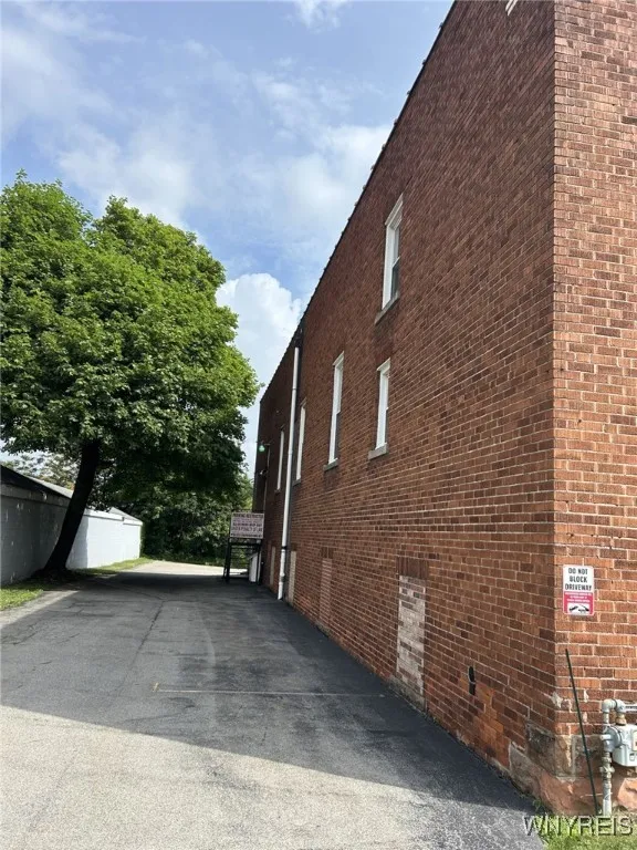 18 East Spring Street, Amherst, New York 14221, Amherst, New York 14221, ,Commercial Sale,For Sale,18 East Spring Street, Amherst, New York 14221,B1623540