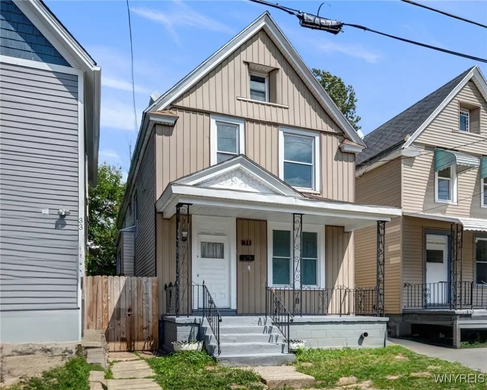 31 Sherwood Street, Buffalo, New York 14213, Buffalo, New York 14213, 4 Bedrooms Bedrooms, 7 Rooms Rooms,1 BathroomBathrooms,Residential,For Sale,31 Sherwood Street, Buffalo, New York 14213,B1623574