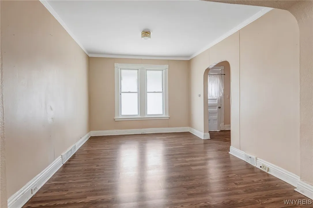 31 Sherwood Street, Buffalo, New York 14213, Buffalo, New York 14213, 4 Bedrooms Bedrooms, 7 Rooms Rooms,1 BathroomBathrooms,Residential,For Sale,31 Sherwood Street, Buffalo, New York 14213,B1623574
