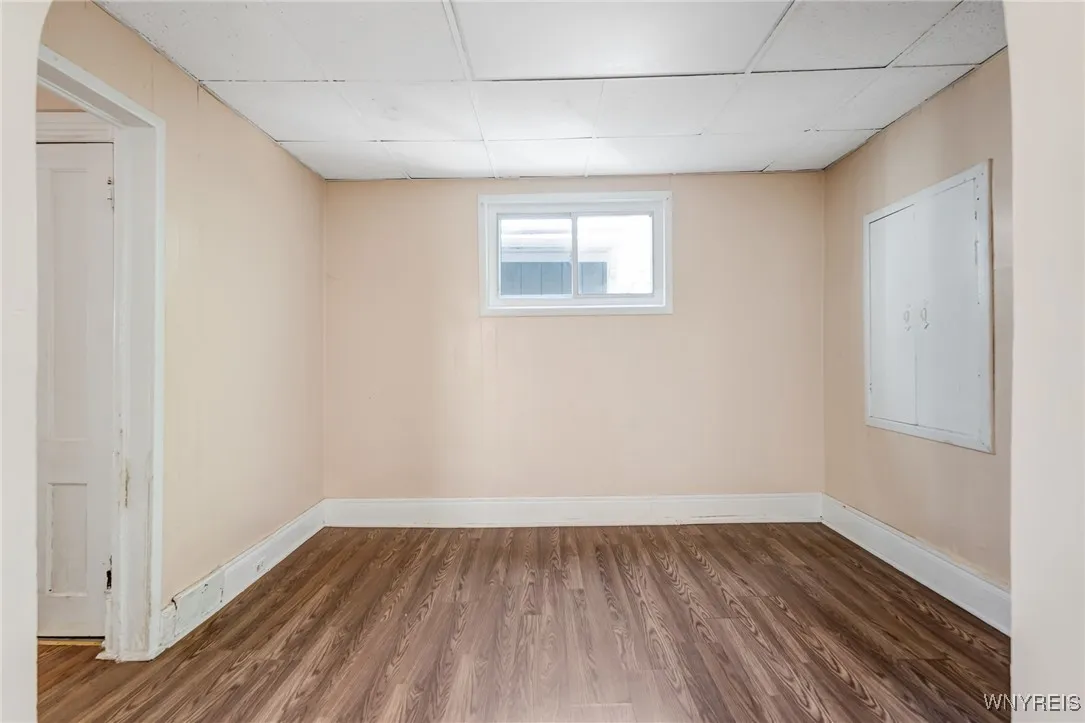 31 Sherwood Street, Buffalo, New York 14213, Buffalo, New York 14213, 4 Bedrooms Bedrooms, 7 Rooms Rooms,1 BathroomBathrooms,Residential,For Sale,31 Sherwood Street, Buffalo, New York 14213,B1623574