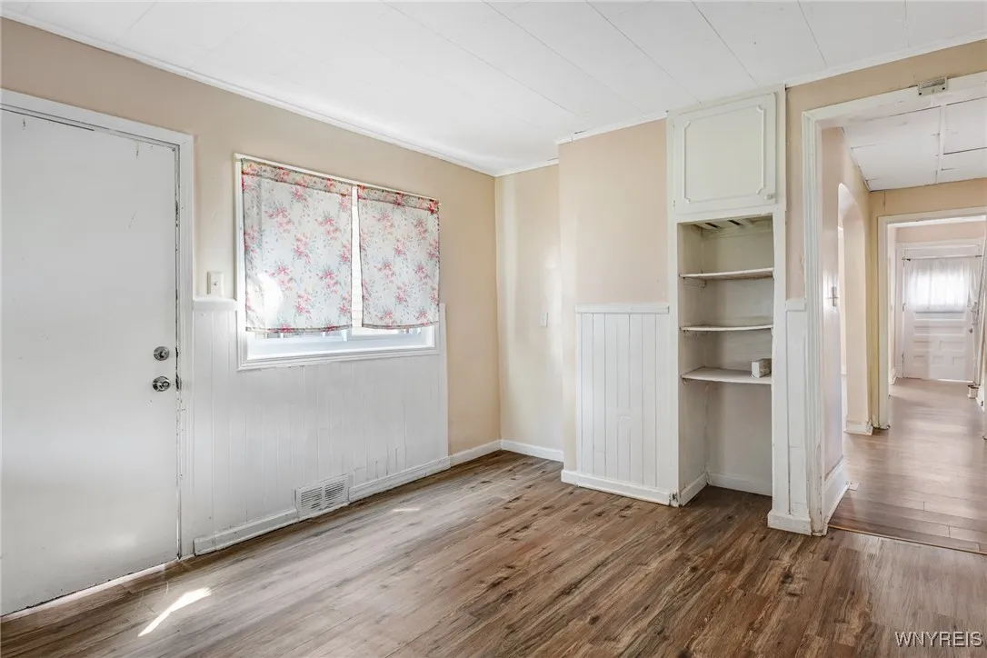 31 Sherwood Street, Buffalo, New York 14213, Buffalo, New York 14213, 4 Bedrooms Bedrooms, 7 Rooms Rooms,1 BathroomBathrooms,Residential,For Sale,31 Sherwood Street, Buffalo, New York 14213,B1623574