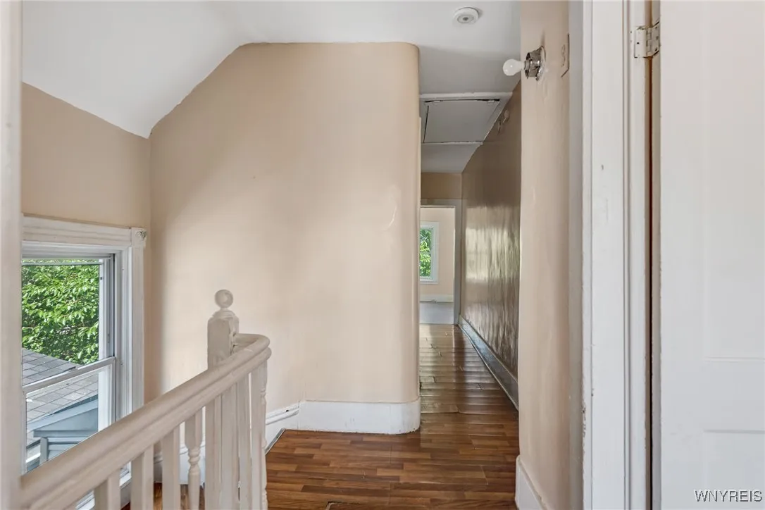 31 Sherwood Street, Buffalo, New York 14213, Buffalo, New York 14213, 4 Bedrooms Bedrooms, 7 Rooms Rooms,1 BathroomBathrooms,Residential,For Sale,31 Sherwood Street, Buffalo, New York 14213,B1623574