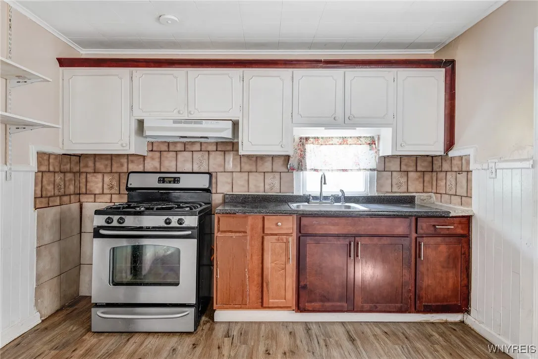 31 Sherwood Street, Buffalo, New York 14213, Buffalo, New York 14213, 4 Bedrooms Bedrooms, 7 Rooms Rooms,1 BathroomBathrooms,Residential,For Sale,31 Sherwood Street, Buffalo, New York 14213,B1623574