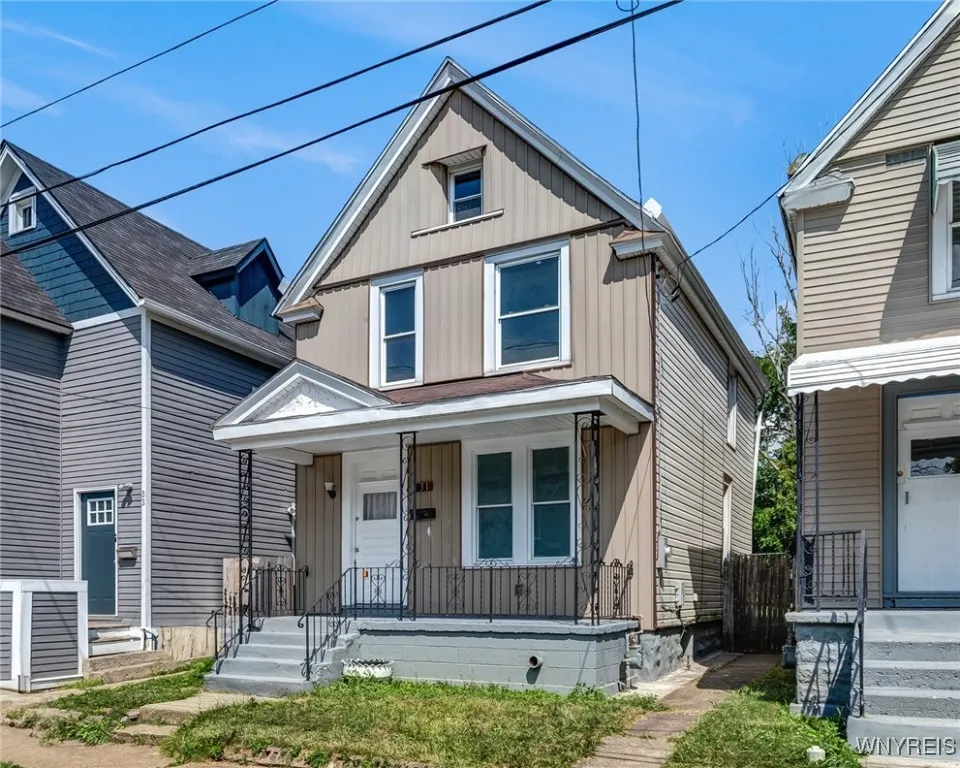 31 Sherwood Street, Buffalo, New York 14213, Buffalo, New York 14213, 4 Bedrooms Bedrooms, 7 Rooms Rooms,1 BathroomBathrooms,Residential,For Sale,31 Sherwood Street, Buffalo, New York 14213,B1623574