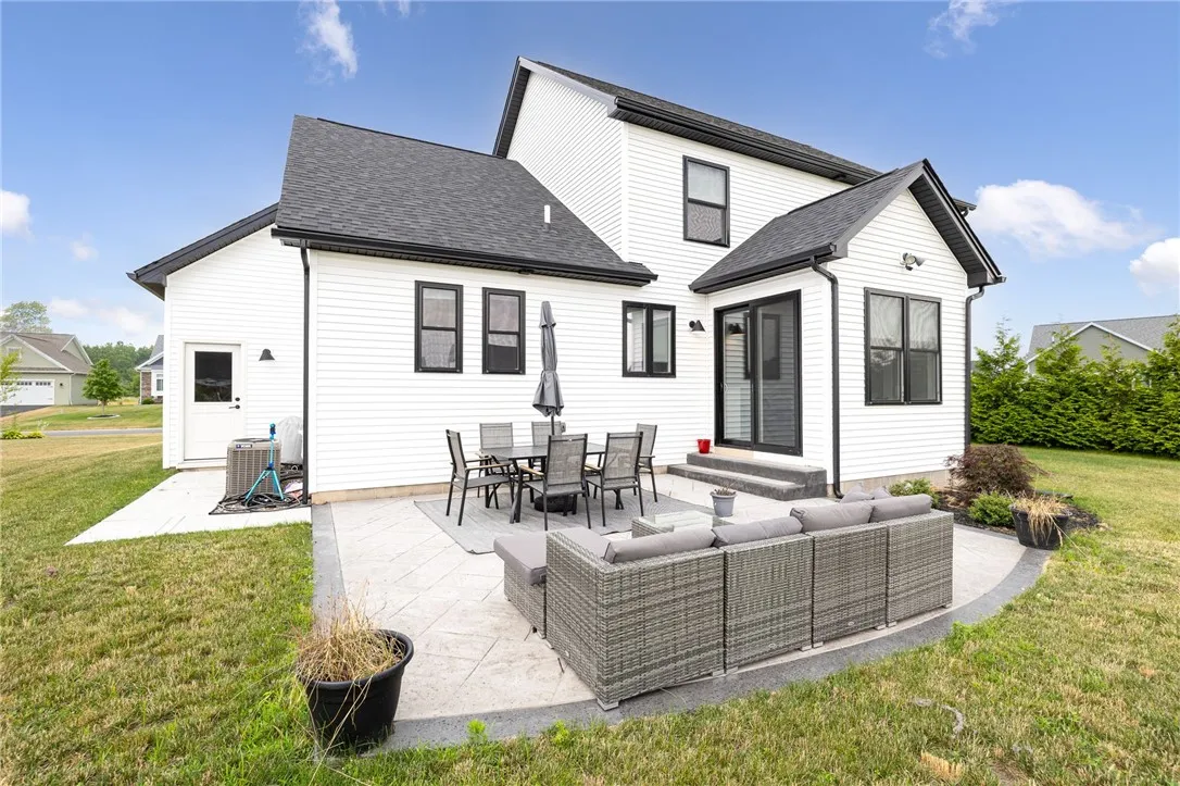 1511 Grand Meadows, Webster, New York 14580, Webster, New York 14580, 4 Bedrooms Bedrooms, 7 Rooms Rooms,2 BathroomsBathrooms,Residential,For Sale,1511 Grand Meadows, Webster, New York 14580,R1621835