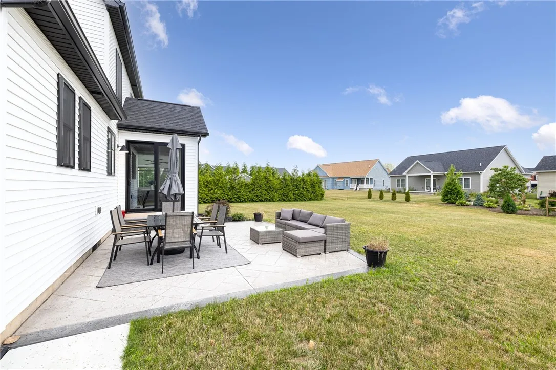 1511 Grand Meadows, Webster, New York 14580, Webster, New York 14580, 4 Bedrooms Bedrooms, 7 Rooms Rooms,2 BathroomsBathrooms,Residential,For Sale,1511 Grand Meadows, Webster, New York 14580,R1621835