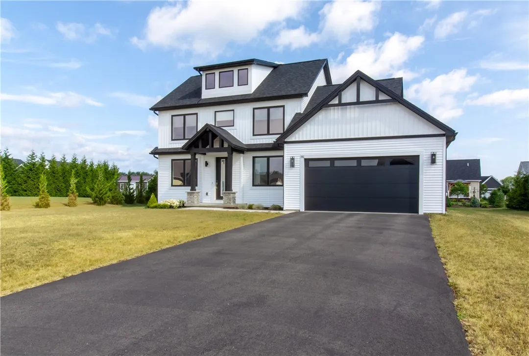 1511 Grand Meadows, Webster, New York 14580, Webster, New York 14580, 4 Bedrooms Bedrooms, 7 Rooms Rooms,2 BathroomsBathrooms,Residential,For Sale,1511 Grand Meadows, Webster, New York 14580,R1621835