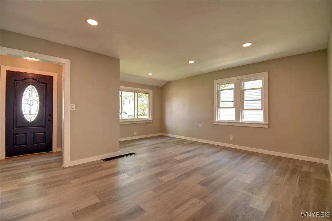 3455 Wallace Drive, Grand Island, New York 14072, Grand Island, New York 14072, 3 Bedrooms Bedrooms, 7 Rooms Rooms,1 BathroomBathrooms,Residential,For Sale,3455 Wallace Drive, Grand Island, New York 14072,B1623389