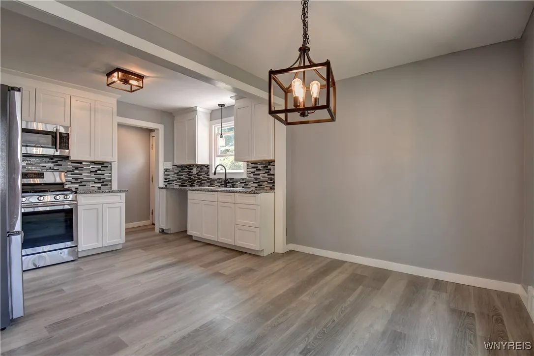 3455 Wallace Drive, Grand Island, New York 14072, Grand Island, New York 14072, 3 Bedrooms Bedrooms, 7 Rooms Rooms,1 BathroomBathrooms,Residential,For Sale,3455 Wallace Drive, Grand Island, New York 14072,B1623389