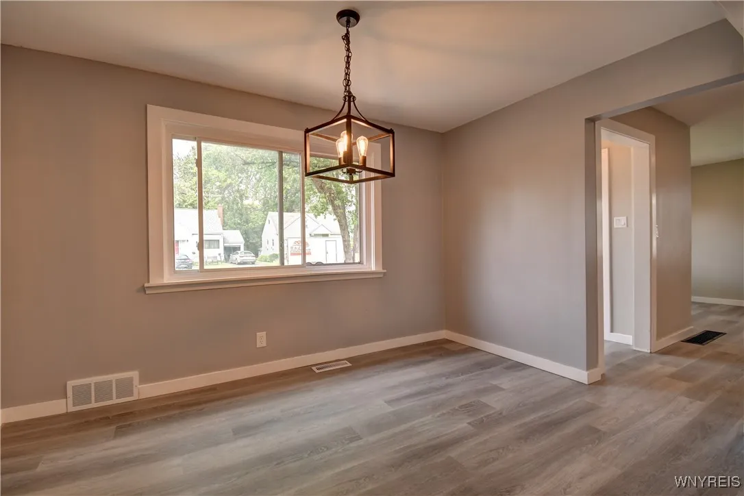 3455 Wallace Drive, Grand Island, New York 14072, Grand Island, New York 14072, 3 Bedrooms Bedrooms, 7 Rooms Rooms,1 BathroomBathrooms,Residential,For Sale,3455 Wallace Drive, Grand Island, New York 14072,B1623389