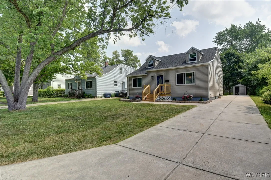 3455 Wallace Drive, Grand Island, New York 14072, Grand Island, New York 14072, 3 Bedrooms Bedrooms, 7 Rooms Rooms,1 BathroomBathrooms,Residential,For Sale,3455 Wallace Drive, Grand Island, New York 14072,B1623389