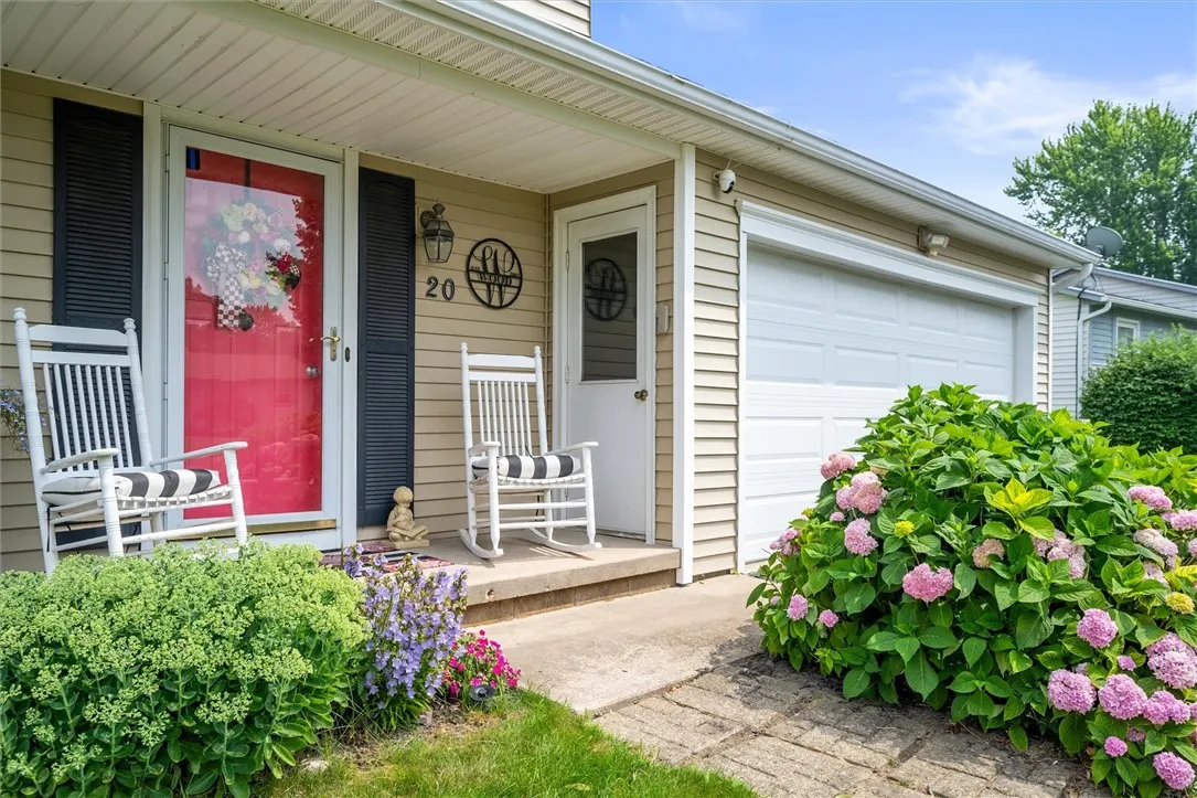 20 Fraser Drive, Parma, New York 14468, Parma, New York 14468, 3 Bedrooms Bedrooms, 7 Rooms Rooms,1 BathroomBathrooms,Residential,For Sale,20 Fraser Drive, Parma, New York 14468,R1623580