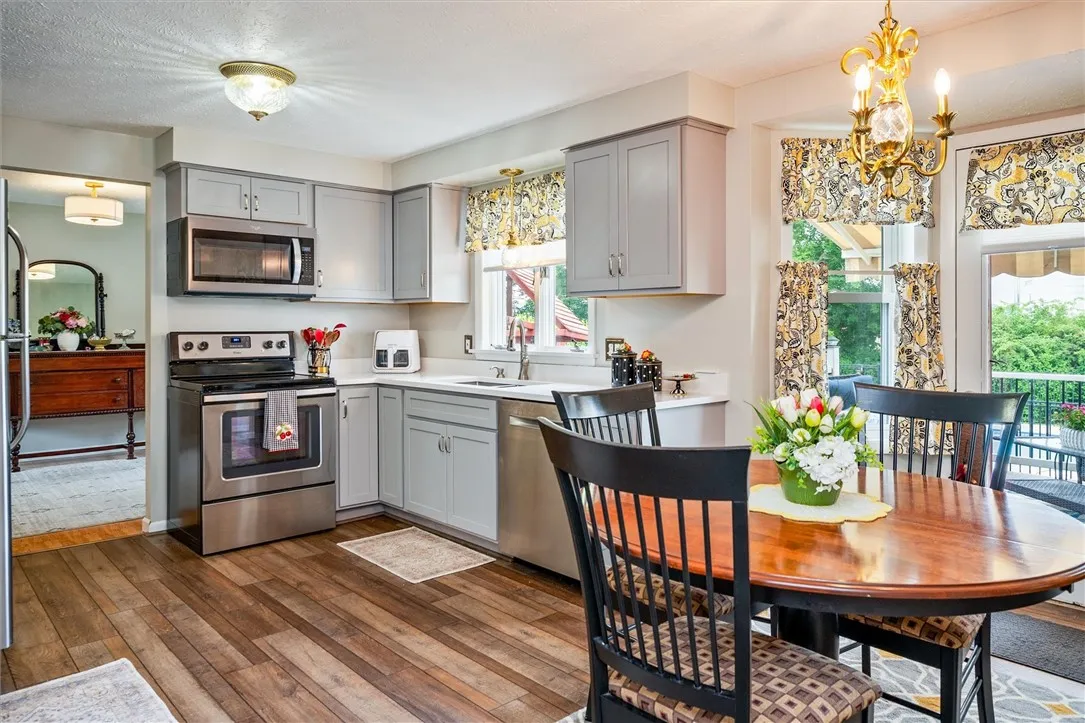 20 Fraser Drive, Parma, New York 14468, Parma, New York 14468, 3 Bedrooms Bedrooms, 7 Rooms Rooms,1 BathroomBathrooms,Residential,For Sale,20 Fraser Drive, Parma, New York 14468,R1623580