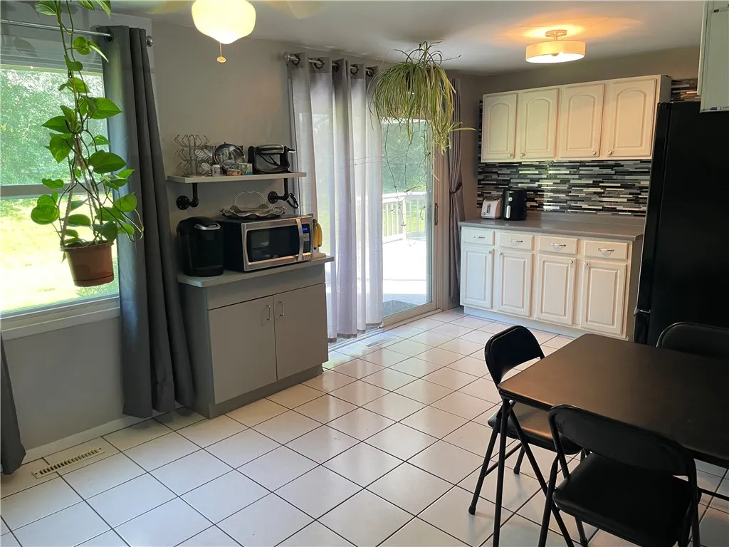 271 Blackwell Lane, Henrietta, New York 14467, Henrietta, New York 14467, 4 Bedrooms Bedrooms, 7 Rooms Rooms,2 BathroomsBathrooms,Residential,For Sale,271 Blackwell Lane, Henrietta, New York 14467,R1623334
