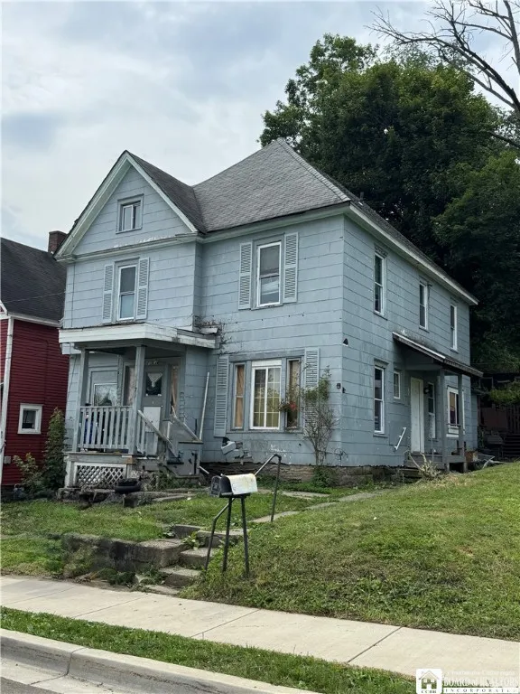 7 Lincoln Street, Jamestown, New York 14701, Jamestown, New York 14701, 5 Bedrooms Bedrooms, ,2 BathroomsBathrooms,Residential,For Sale,7 Lincoln Street, Jamestown, New York 14701,R1623194
