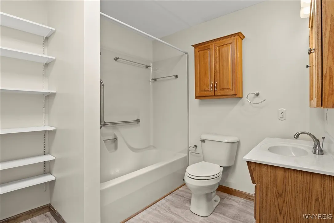 2508 Angling Road, Pembroke, New York 14036, Pembroke, New York 14056, 4 Bedrooms Bedrooms, ,2 BathroomsBathrooms,Residential,For Sale,2508 Angling Road, Pembroke, New York 14036,B1623436
