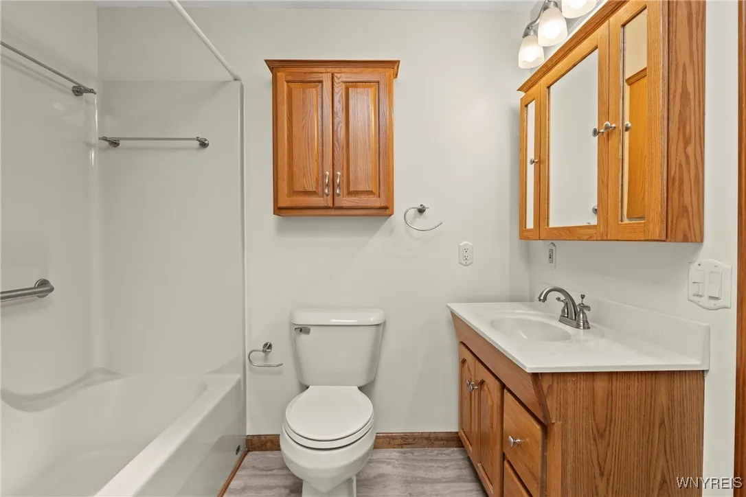 2508 Angling Road, Pembroke, New York 14036, Pembroke, New York 14056, 4 Bedrooms Bedrooms, ,2 BathroomsBathrooms,Residential,For Sale,2508 Angling Road, Pembroke, New York 14036,B1623436
