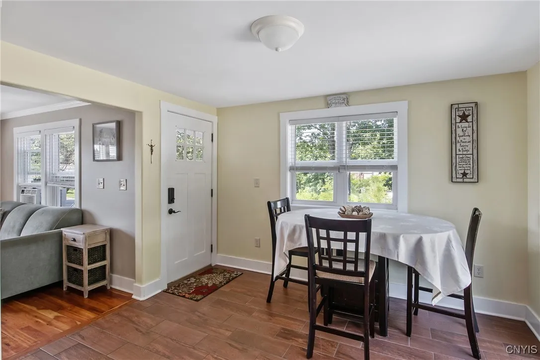 4895 South Ave Avenue, Onondaga, New York 13215, Onondaga, New York 13215, 3 Bedrooms Bedrooms, 6 Rooms Rooms,2 BathroomsBathrooms,Residential,For Sale,4895 South Ave Avenue, Onondaga, New York 13215,S1623515