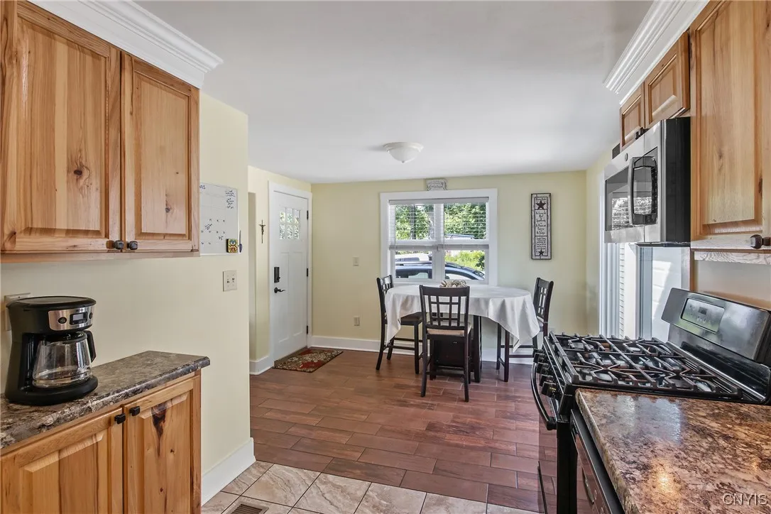 4895 South Ave Avenue, Onondaga, New York 13215, Onondaga, New York 13215, 3 Bedrooms Bedrooms, 6 Rooms Rooms,2 BathroomsBathrooms,Residential,For Sale,4895 South Ave Avenue, Onondaga, New York 13215,S1623515