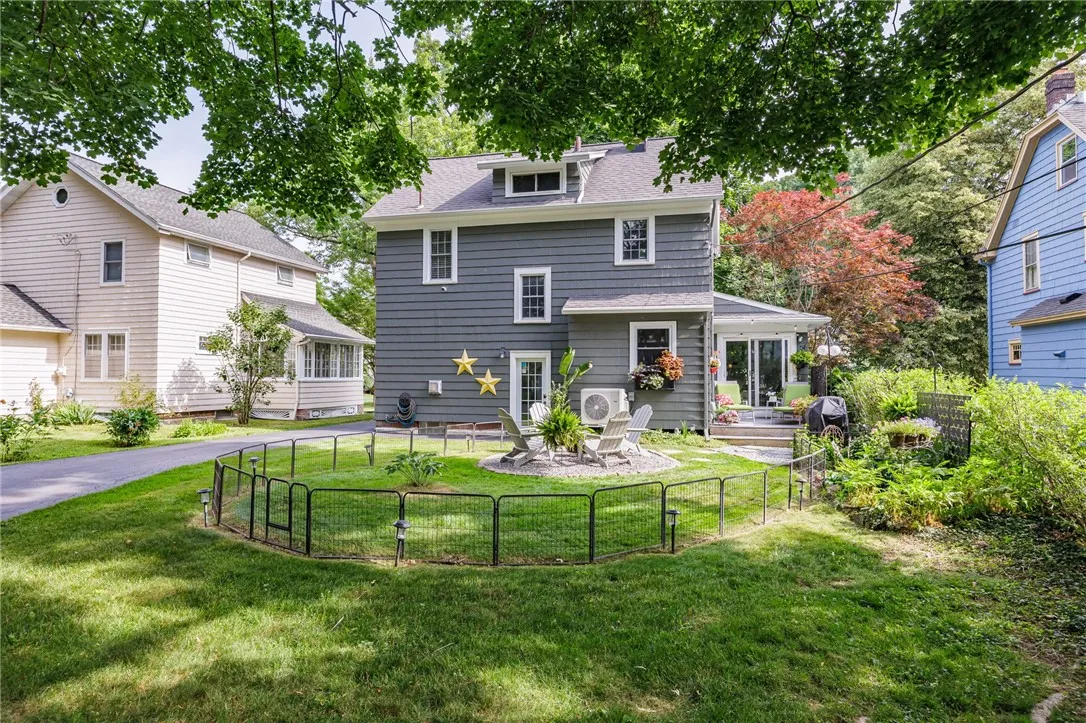 93 Monroe Parkway, Brighton, New York 14618, Brighton, New York 14618, 3 Bedrooms Bedrooms, 9 Rooms Rooms,1 BathroomBathrooms,Residential,For Sale,93 Monroe Parkway, Brighton, New York 14618,R1623265