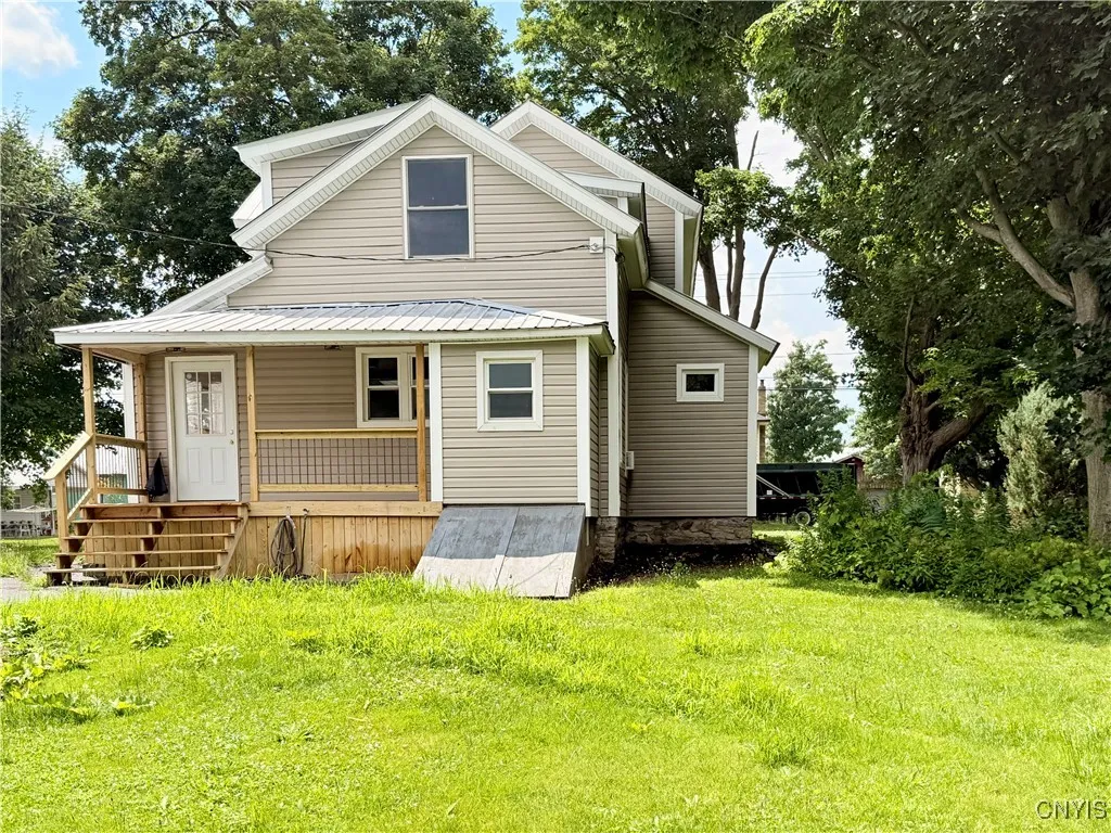 7636 East State Street, Lowville, New York 13367, Lowville, New York 13367, 4 Bedrooms Bedrooms, 9 Rooms Rooms,2 BathroomsBathrooms,Residential,For Sale,7636 East State Street, Lowville, New York 13367,S1623615