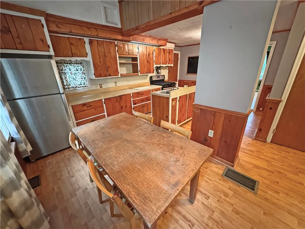 2851 Elmwood Avenue, Brighton, New York 14618, Brighton, New York 14618, 3 Bedrooms Bedrooms, 6 Rooms Rooms,2 BathroomsBathrooms,Residential,For Sale,2851 Elmwood Avenue, Brighton, New York 14618,R1623601