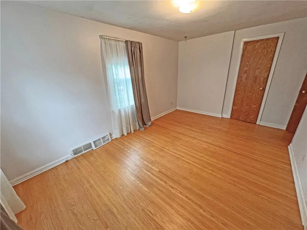 2851 Elmwood Avenue, Brighton, New York 14618, Brighton, New York 14618, 3 Bedrooms Bedrooms, 6 Rooms Rooms,2 BathroomsBathrooms,Residential,For Sale,2851 Elmwood Avenue, Brighton, New York 14618,R1623601