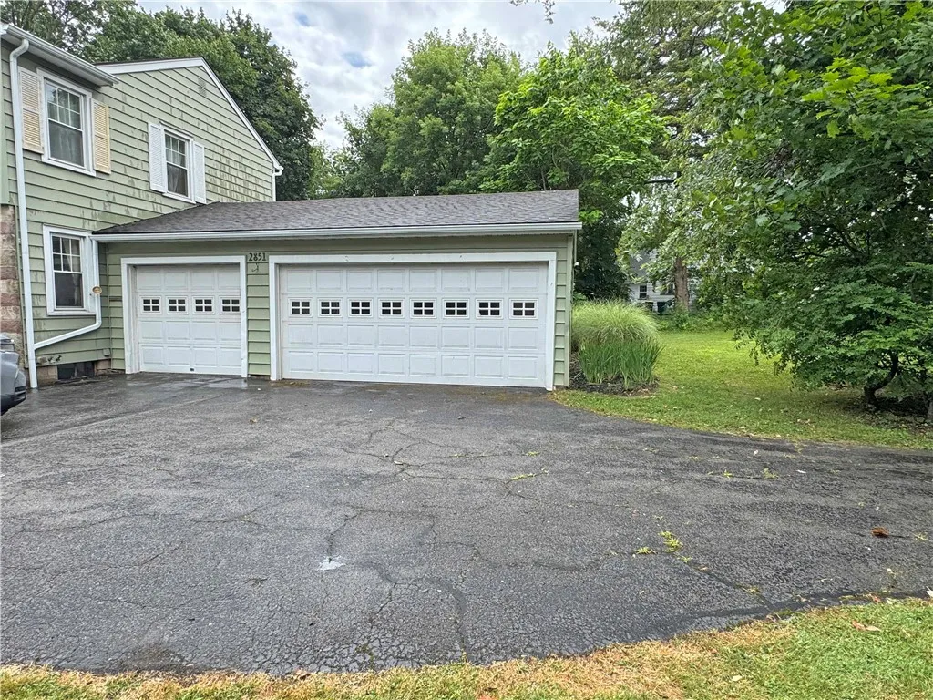 2851 Elmwood Avenue, Brighton, New York 14618, Brighton, New York 14618, 3 Bedrooms Bedrooms, 6 Rooms Rooms,2 BathroomsBathrooms,Residential,For Sale,2851 Elmwood Avenue, Brighton, New York 14618,R1623601