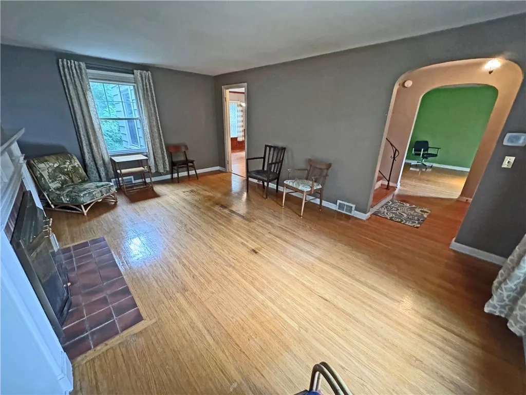 2851 Elmwood Avenue, Brighton, New York 14618, Brighton, New York 14618, 3 Bedrooms Bedrooms, 6 Rooms Rooms,2 BathroomsBathrooms,Residential,For Sale,2851 Elmwood Avenue, Brighton, New York 14618,R1623601