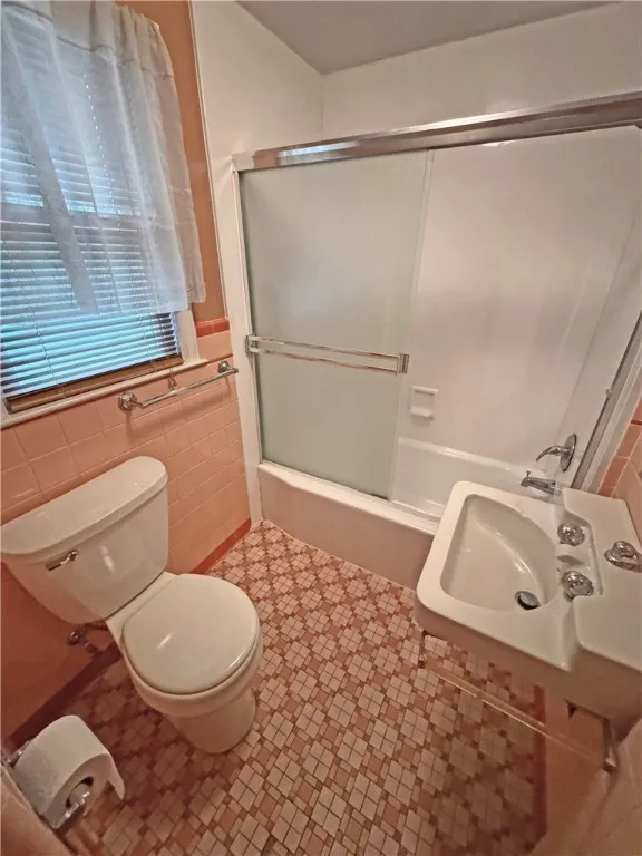 2851 Elmwood Avenue, Brighton, New York 14618, Brighton, New York 14618, 3 Bedrooms Bedrooms, 6 Rooms Rooms,2 BathroomsBathrooms,Residential,For Sale,2851 Elmwood Avenue, Brighton, New York 14618,R1623601