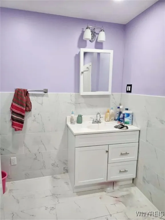 48 Grimes Street, Buffalo, New York 14212, Buffalo, New York 14212, 5 Bedrooms Bedrooms, 4 Rooms Rooms,1 BathroomBathrooms,Residential,For Sale,48 Grimes Street, Buffalo, New York 14212,0,B1623569