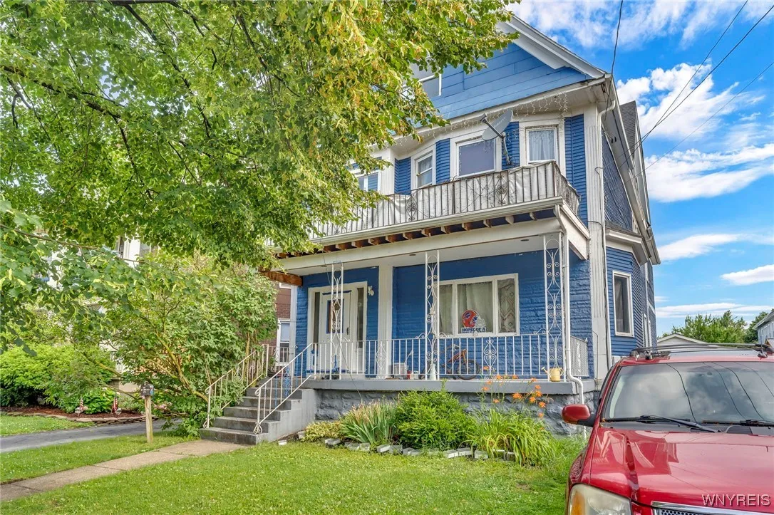 32 Richfield Avenue, Buffalo, New York 14220, Buffalo, New York 14220, 6 Bedrooms Bedrooms, ,2 BathroomsBathrooms,Residential,For Sale,32 Richfield Avenue, Buffalo, New York 14220,B1623452