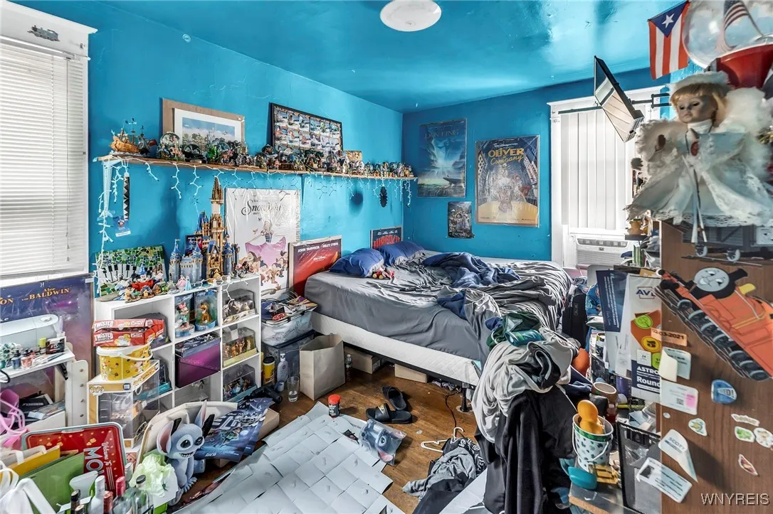 32 Richfield Avenue, Buffalo, New York 14220, Buffalo, New York 14220, 6 Bedrooms Bedrooms, ,2 BathroomsBathrooms,Residential,For Sale,32 Richfield Avenue, Buffalo, New York 14220,B1623452