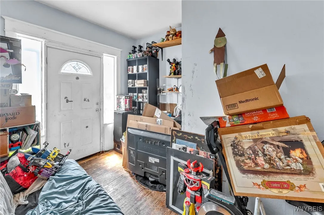 32 Richfield Avenue, Buffalo, New York 14220, Buffalo, New York 14220, 6 Bedrooms Bedrooms, ,2 BathroomsBathrooms,Residential,For Sale,32 Richfield Avenue, Buffalo, New York 14220,B1623452