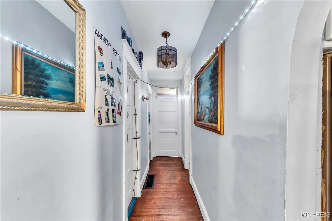 32 Richfield Avenue, Buffalo, New York 14220, Buffalo, New York 14220, 6 Bedrooms Bedrooms, ,2 BathroomsBathrooms,Residential,For Sale,32 Richfield Avenue, Buffalo, New York 14220,B1623452