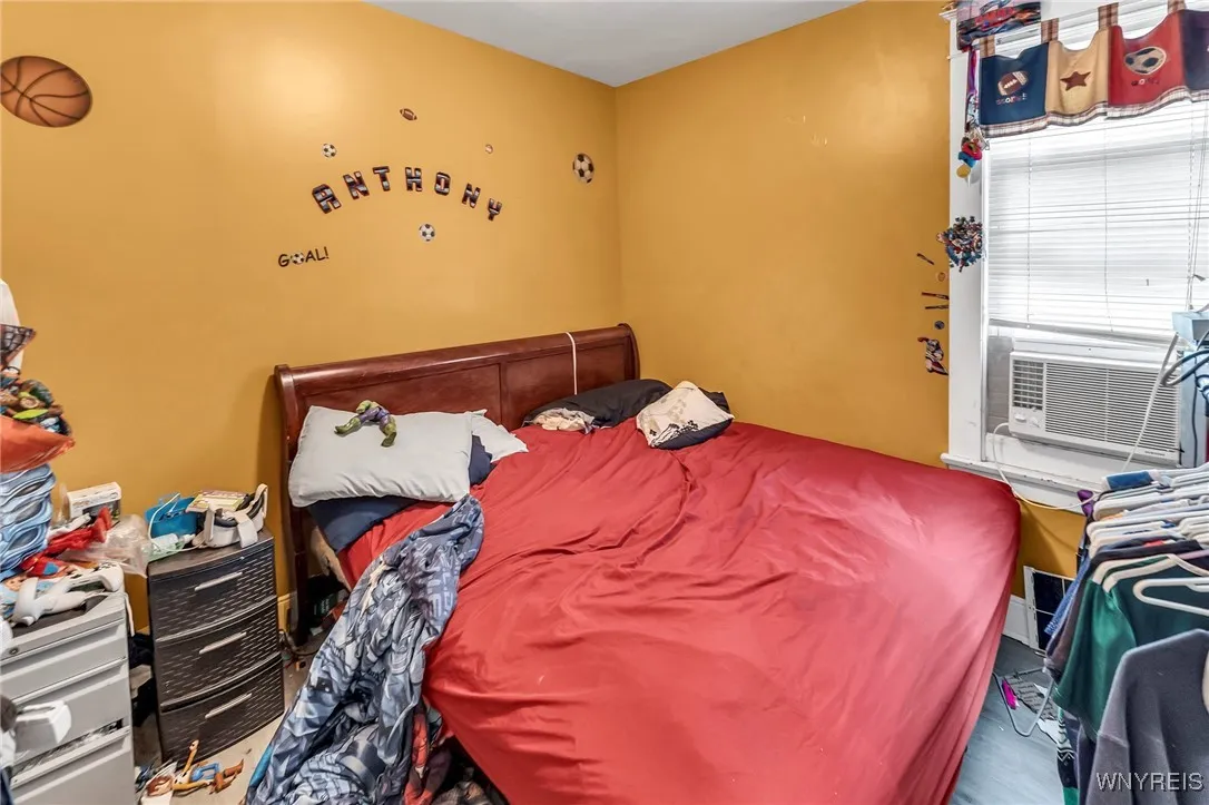 32 Richfield Avenue, Buffalo, New York 14220, Buffalo, New York 14220, 6 Bedrooms Bedrooms, ,2 BathroomsBathrooms,Residential,For Sale,32 Richfield Avenue, Buffalo, New York 14220,B1623452
