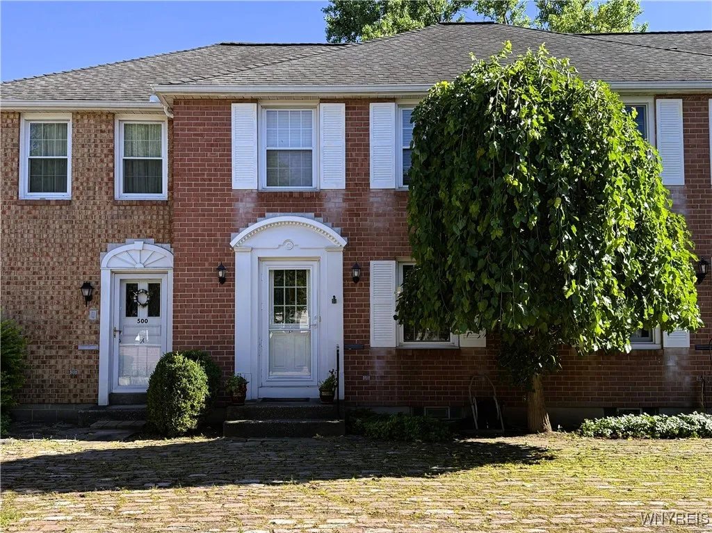 500 Burroughs Drive B, Amherst, New York 14226, Amherst, New York 14226, 2 Bedrooms Bedrooms, 6 Rooms Rooms,1 BathroomBathrooms,Residential,For Sale,500 Burroughs Drive B, Amherst, New York 14226,B1623631