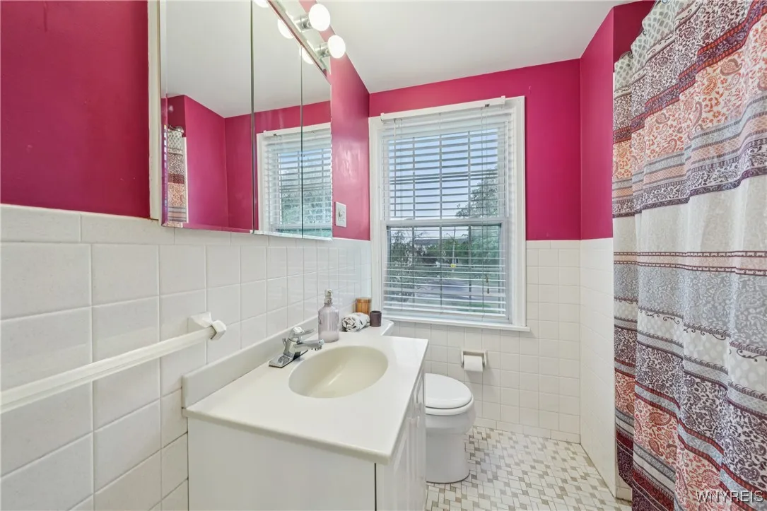 500 Burroughs Drive B, Amherst, New York 14226, Amherst, New York 14226, 2 Bedrooms Bedrooms, 6 Rooms Rooms,1 BathroomBathrooms,Residential,For Sale,500 Burroughs Drive B, Amherst, New York 14226,B1623631