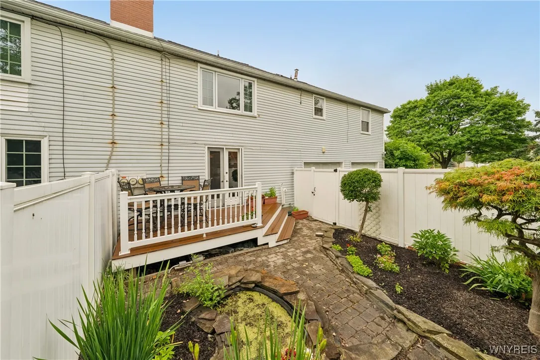 500 Burroughs Drive B, Amherst, New York 14226, Amherst, New York 14226, 2 Bedrooms Bedrooms, 6 Rooms Rooms,1 BathroomBathrooms,Residential,For Sale,500 Burroughs Drive B, Amherst, New York 14226,B1623631