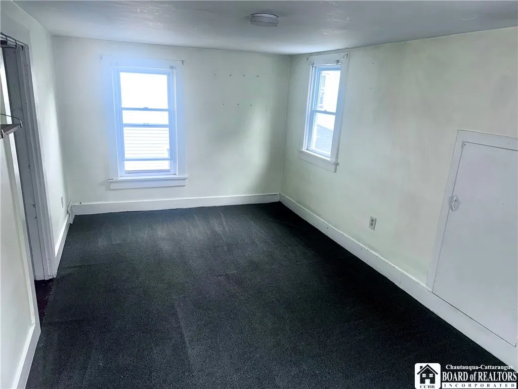 20 Eagle Street, Pomfret, New York 14063, Pomfret, New York 14063, 4 Bedrooms Bedrooms, 8 Rooms Rooms,1 BathroomBathrooms,Residential,Closed,20 Eagle Street, Pomfret, New York 14063,0,R1623536