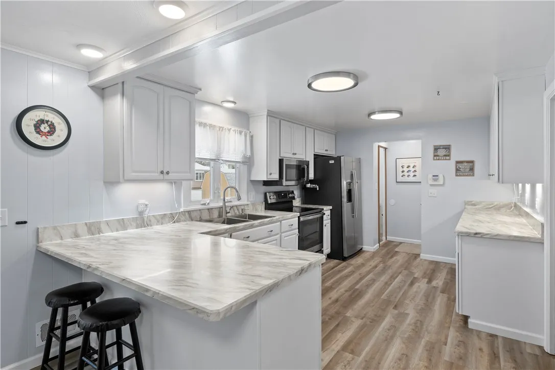 75 Hemlock Woods Lane, Greece, New York 14615, Greece, New York 14615, 3 Bedrooms Bedrooms, 8 Rooms Rooms,2 BathroomsBathrooms,Residential,Closed,75 Hemlock Woods Lane, Greece, New York 14615,R1623132