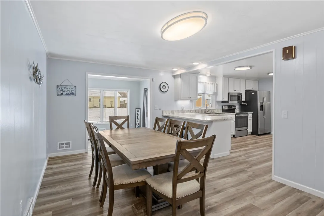 75 Hemlock Woods Lane, Greece, New York 14615, Greece, New York 14615, 3 Bedrooms Bedrooms, 8 Rooms Rooms,2 BathroomsBathrooms,Residential,Closed,75 Hemlock Woods Lane, Greece, New York 14615,R1623132