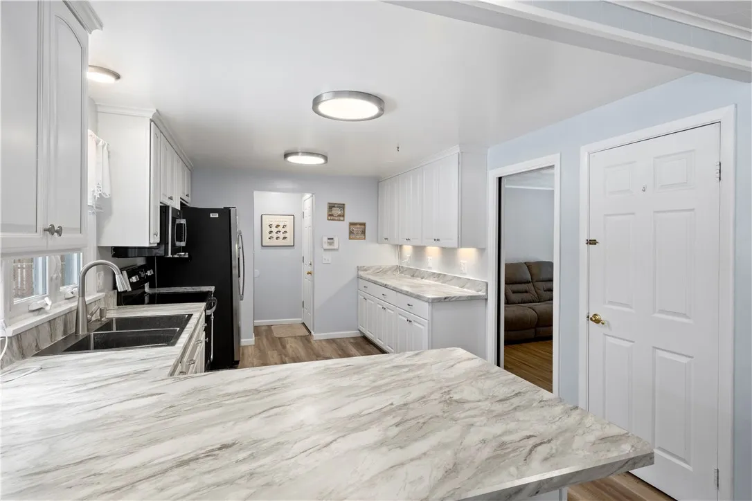 75 Hemlock Woods Lane, Greece, New York 14615, Greece, New York 14615, 3 Bedrooms Bedrooms, 8 Rooms Rooms,2 BathroomsBathrooms,Residential,Closed,75 Hemlock Woods Lane, Greece, New York 14615,R1623132