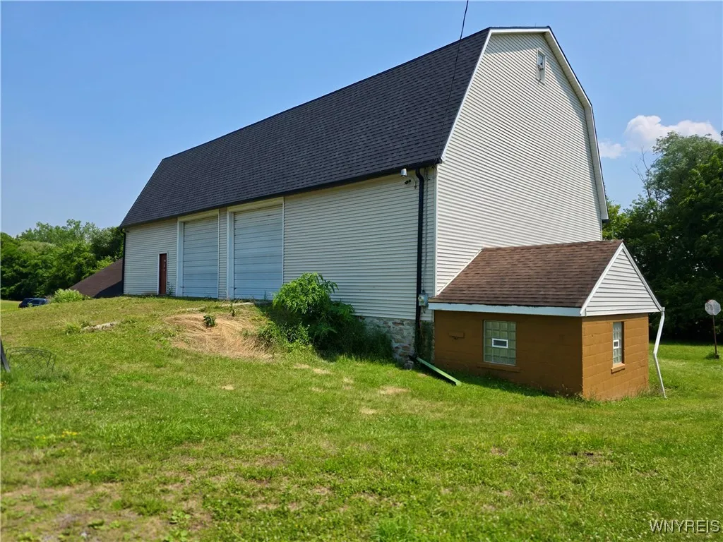 4090 Ridge Road, Cambria, New York 14094, Cambria, New York 14094, ,Commercial Lease,For Rent,4090 Ridge Road, Cambria, New York 14094,B1623641