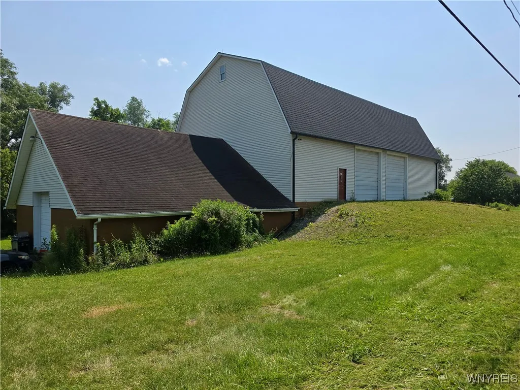 4090 Ridge Road, Cambria, New York 14094, Cambria, New York 14094, ,Commercial Lease,For Rent,4090 Ridge Road, Cambria, New York 14094,B1623641