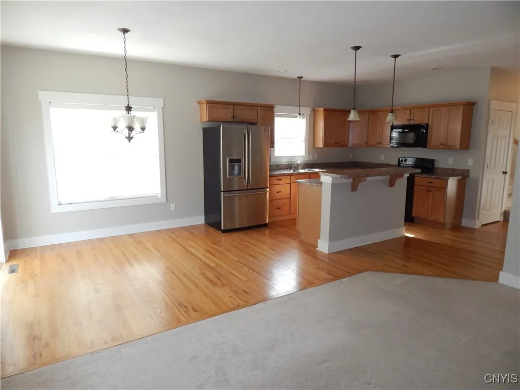 8176 Whitman Way, Clay, New York 13090, Clay, New York 13090, 3 Bedrooms Bedrooms, 15 Rooms Rooms,2 BathroomsBathrooms,Residential Lease,For Rent,8176 Whitman Way, Clay, New York 13090,S1622868