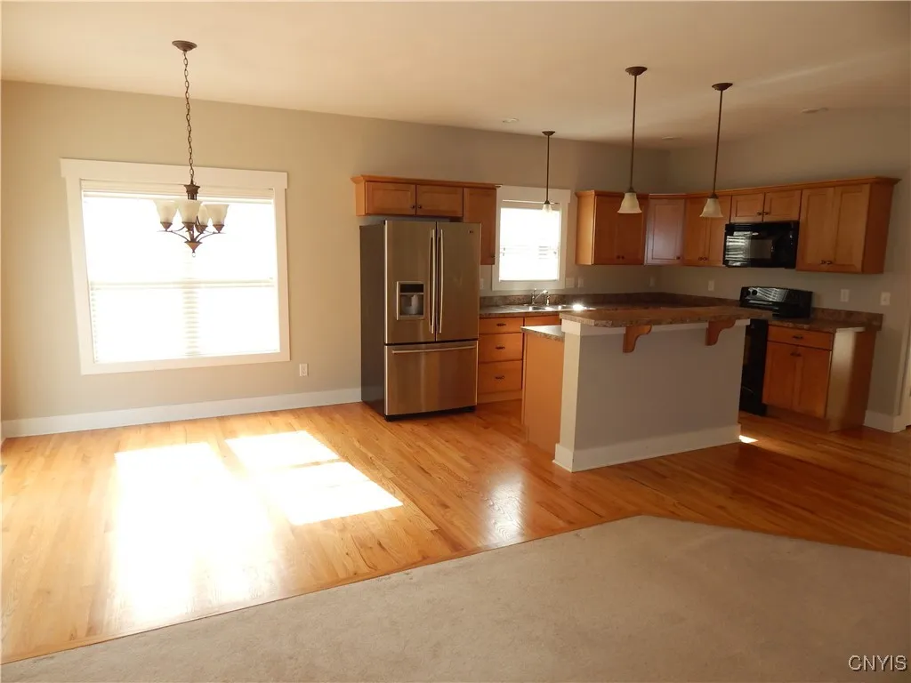 8176 Whitman Way, Clay, New York 13090, Clay, New York 13090, 3 Bedrooms Bedrooms, 15 Rooms Rooms,2 BathroomsBathrooms,Residential Lease,For Rent,8176 Whitman Way, Clay, New York 13090,S1622868