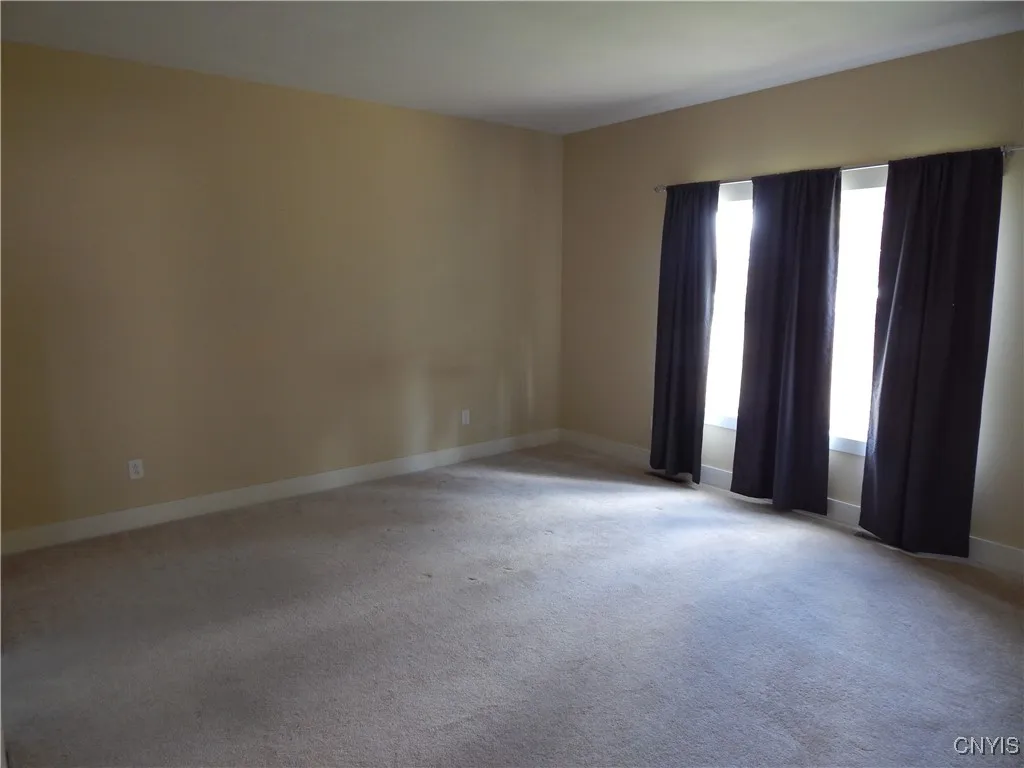 8176 Whitman Way, Clay, New York 13090, Clay, New York 13090, 3 Bedrooms Bedrooms, 15 Rooms Rooms,2 BathroomsBathrooms,Residential Lease,For Rent,8176 Whitman Way, Clay, New York 13090,S1622868