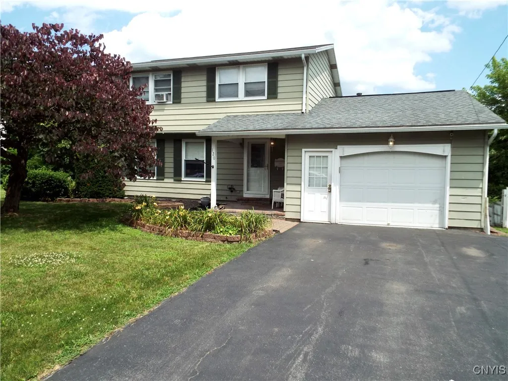120 Brookview Lane, Salina, New York 13088, Salina, New York 13088, 3 Bedrooms Bedrooms, 7 Rooms Rooms,1 BathroomBathrooms,Residential,For Sale,120 Brookview Lane, Salina, New York 13088,0,S1622886